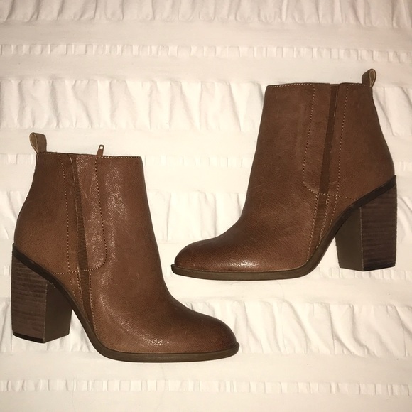 Lucky Brand Shoes - Brand new! Lucky Brand Brown Leather Booties🍂🍁